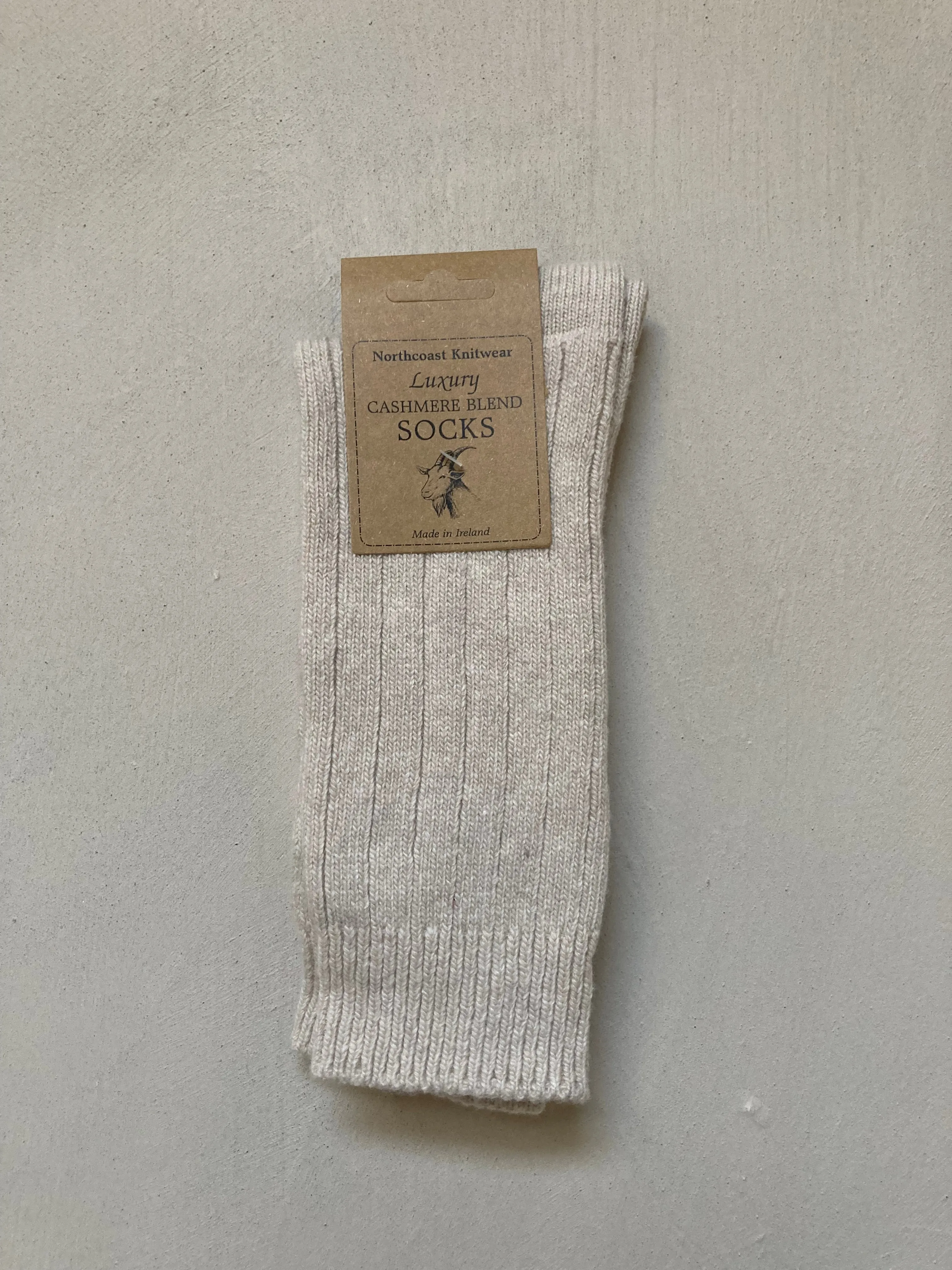 Original Aran Company | Unisex Cashmere blend socks | Beige
